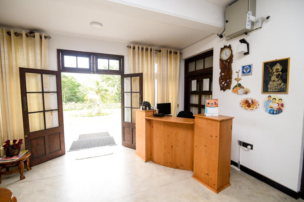 Man Mountain Villa Матале Екстериор снимка